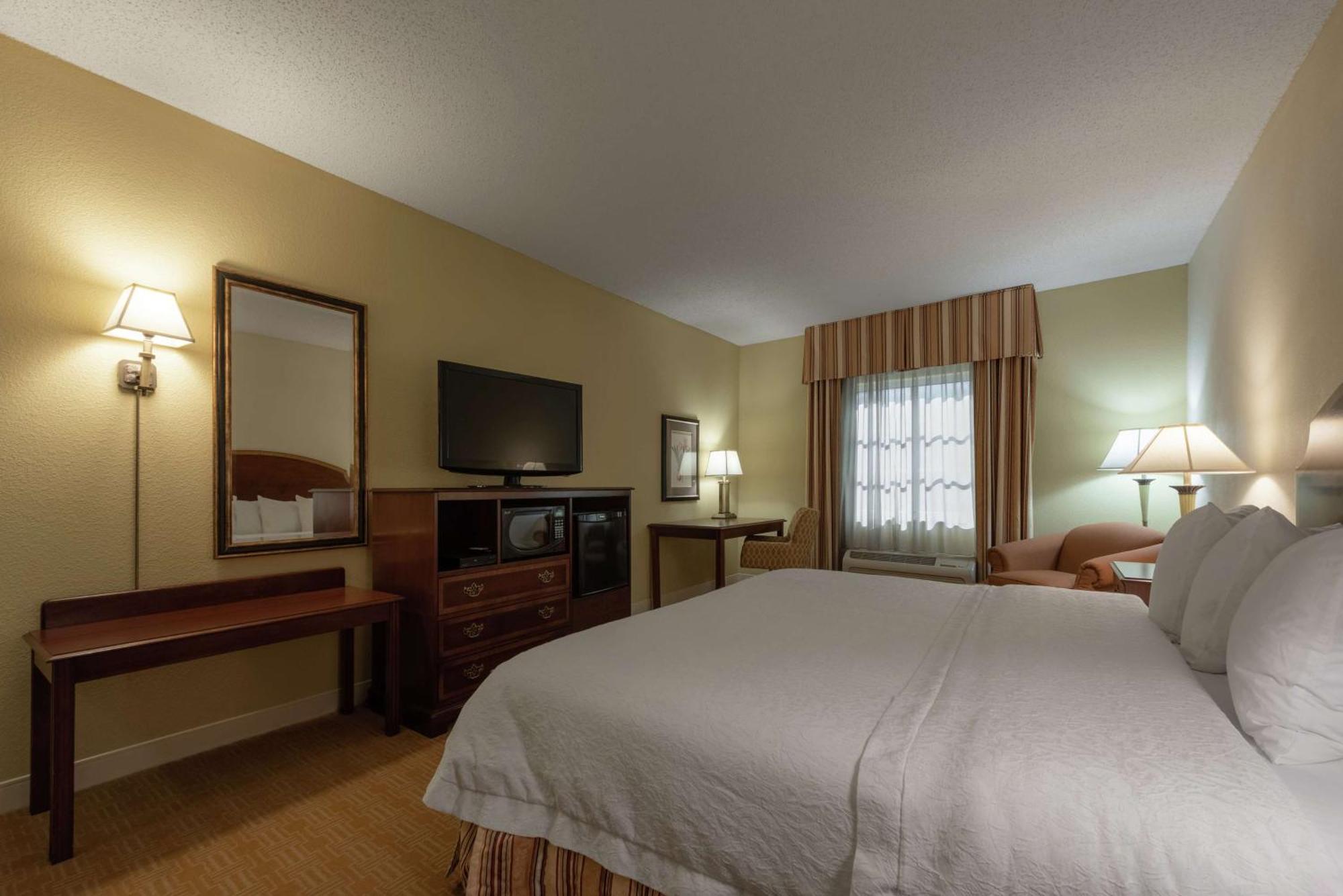 Hampton Inn & Suites - Виксбург Экстерьер фото
