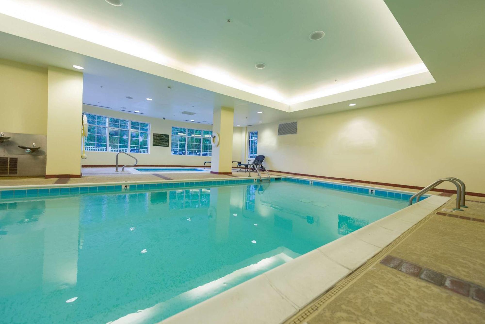 Hampton Inn & Suites - Виксбург Экстерьер фото