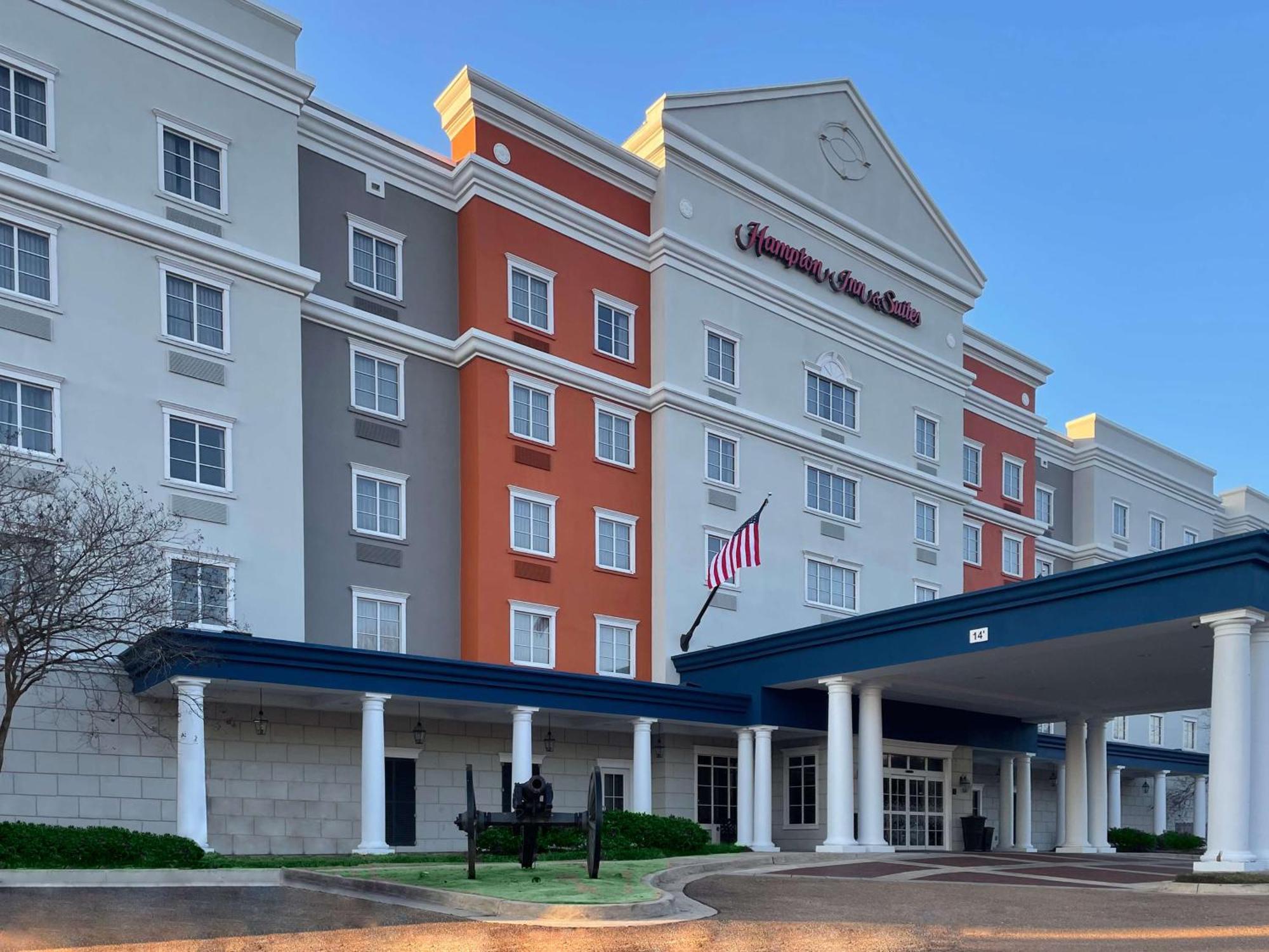 Hampton Inn & Suites - Виксбург Экстерьер фото